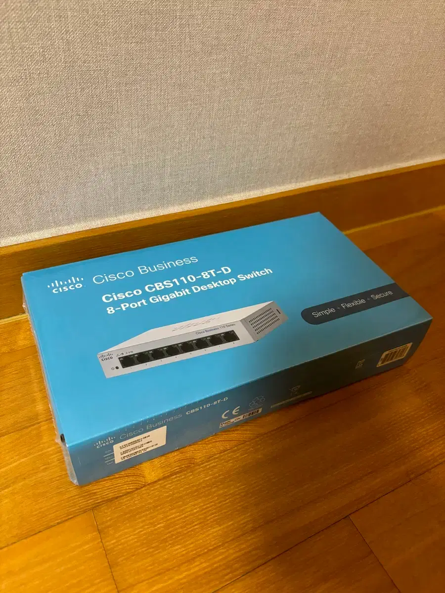 Cisco CBS110-8T-D 4台セット8ポートスイッチ CBS110-8T-D 価格 - Cisco Business 110 シリーズ アンマネージド